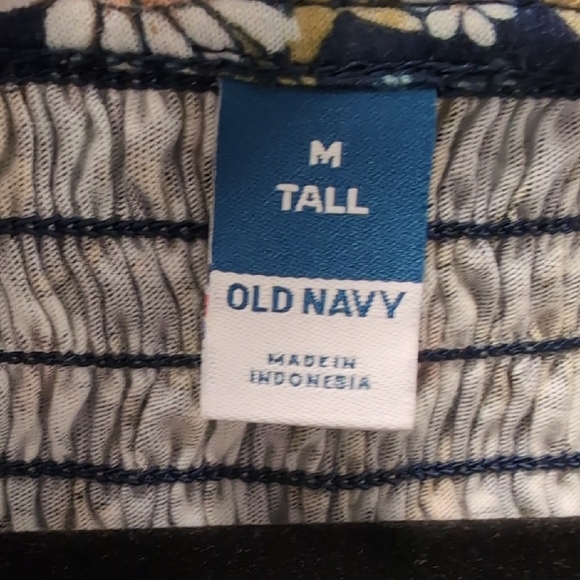 Floral Ruffle Sleeve Top - Picture 4 of 5